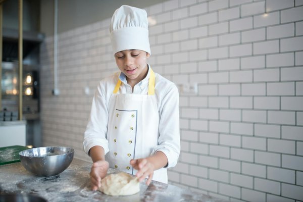 Guide complet pour optimiser votre vitrine charcuterie commerciale